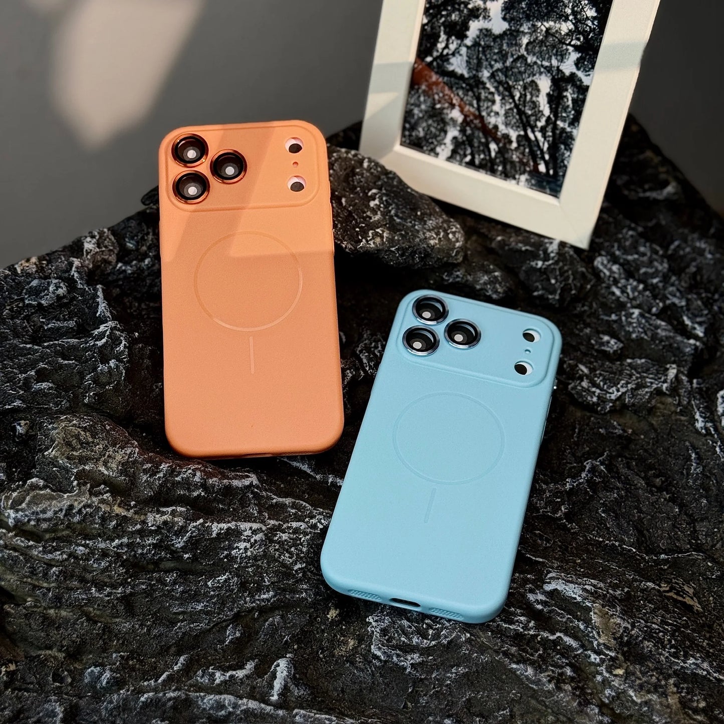 MAGNETIC MAGSAFE CASE FOR IPHONE 17 SERIES