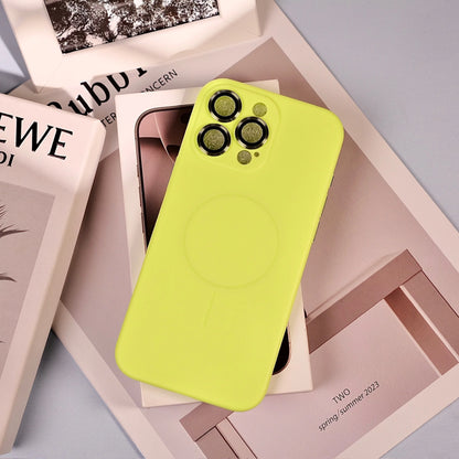 MAGNETIC MAGSAFE CASE FOR IPHONE 17 SERIES