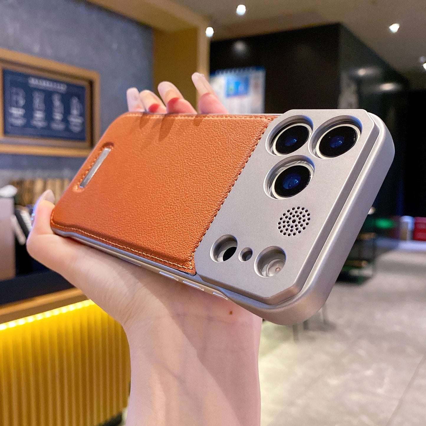 MAGSAFE LEATHER COOLING CASE FOR IPHONE 17 SERIES