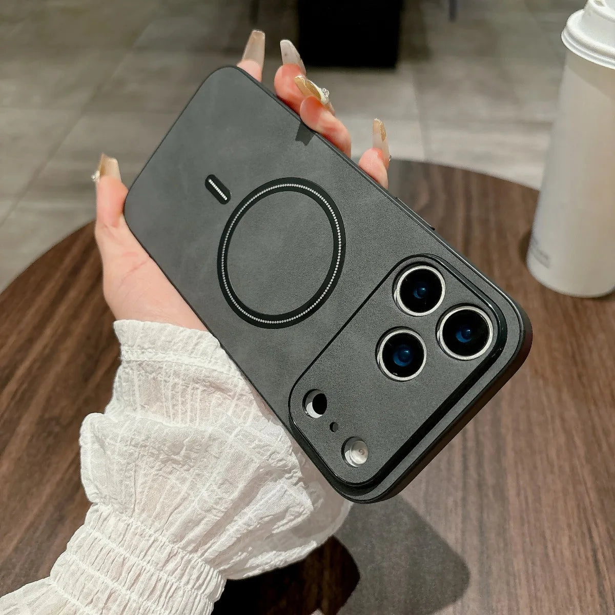 MAGNETIC LEATHER CASE FOR IPHONE 17 SERIES