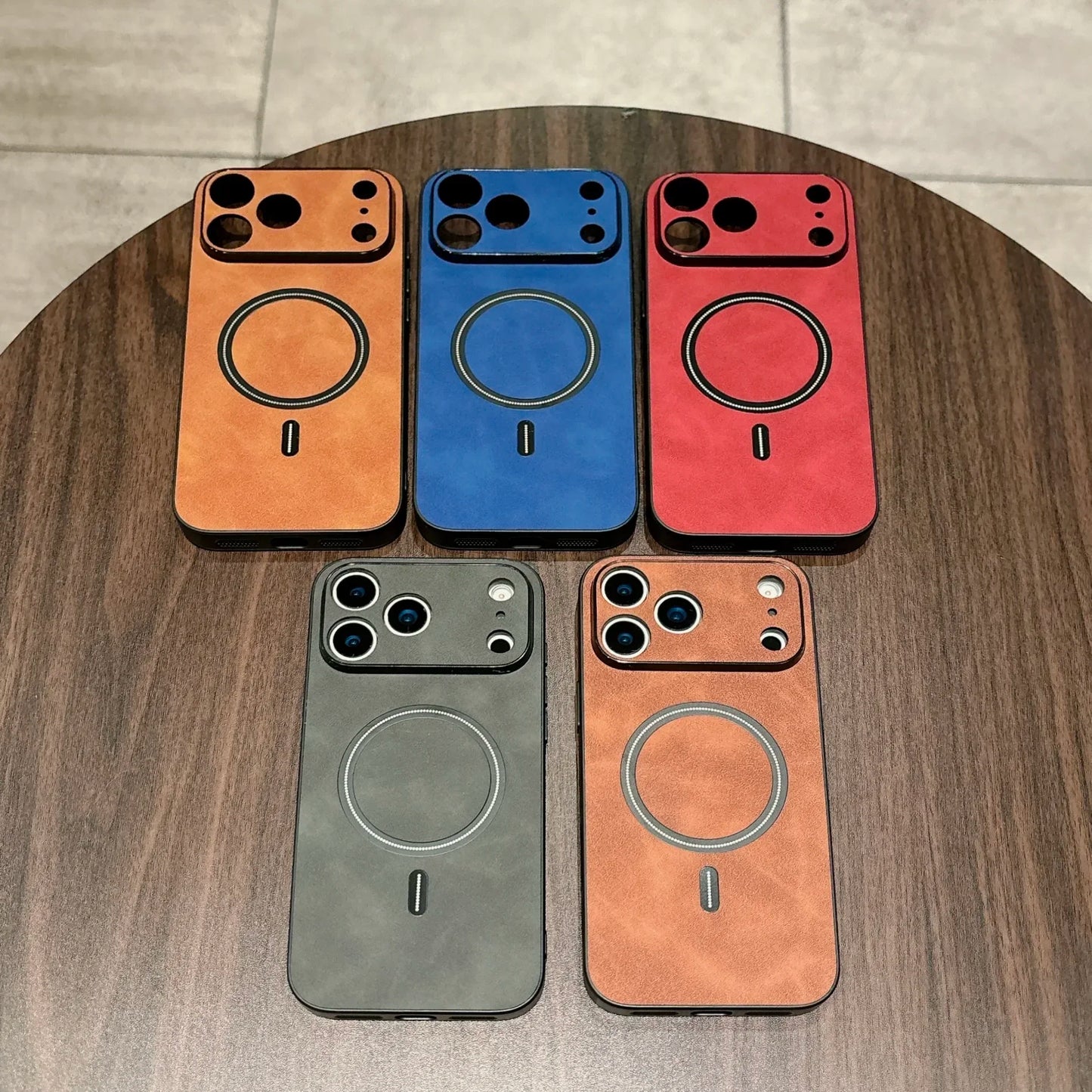 MAGNETIC LEATHER CASE FOR IPHONE 17 SERIES