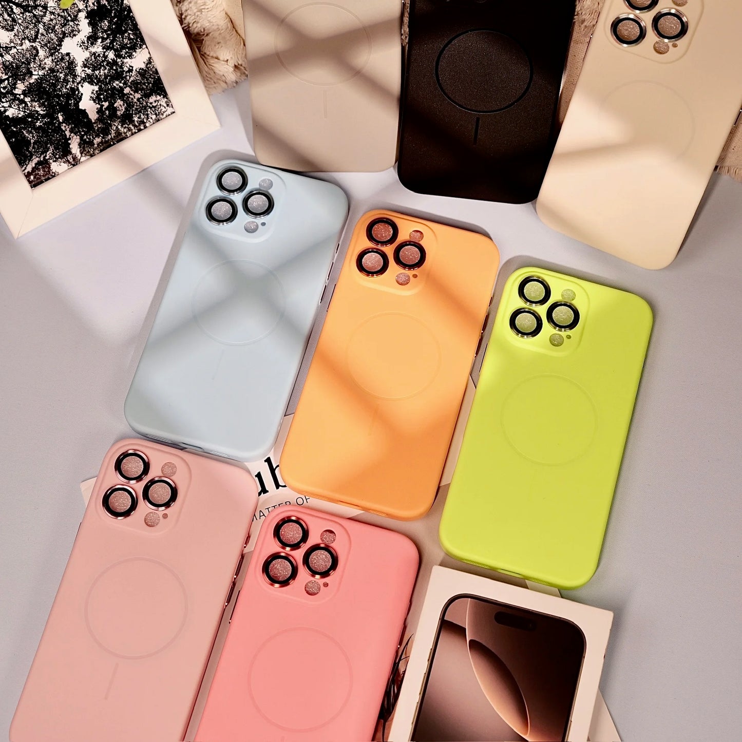 MAGNETIC MAGSAFE CASE FOR IPHONE 17 SERIES